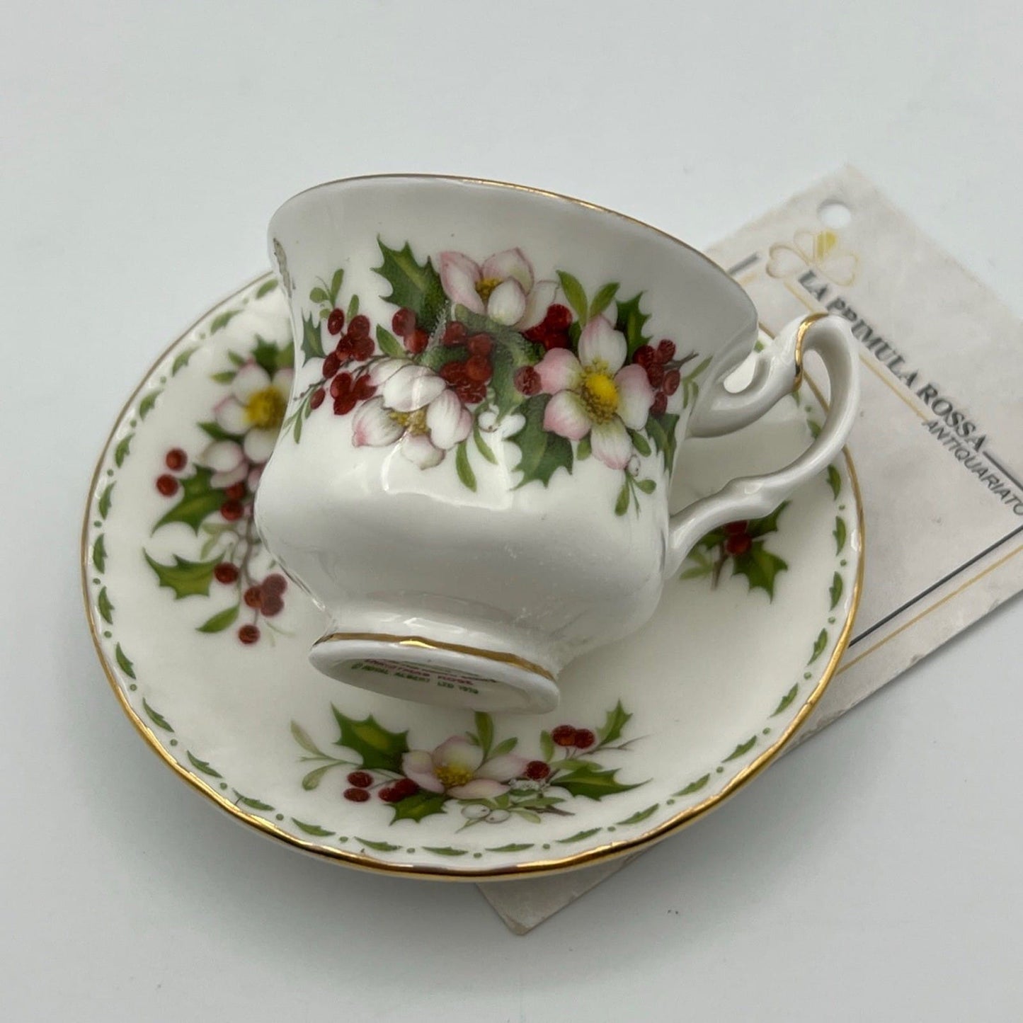 Tazzina da tè The in porcellana Royal Albert mese di Dicembre Mignon Miniatura Categoria  Servizio tazze - Tazze