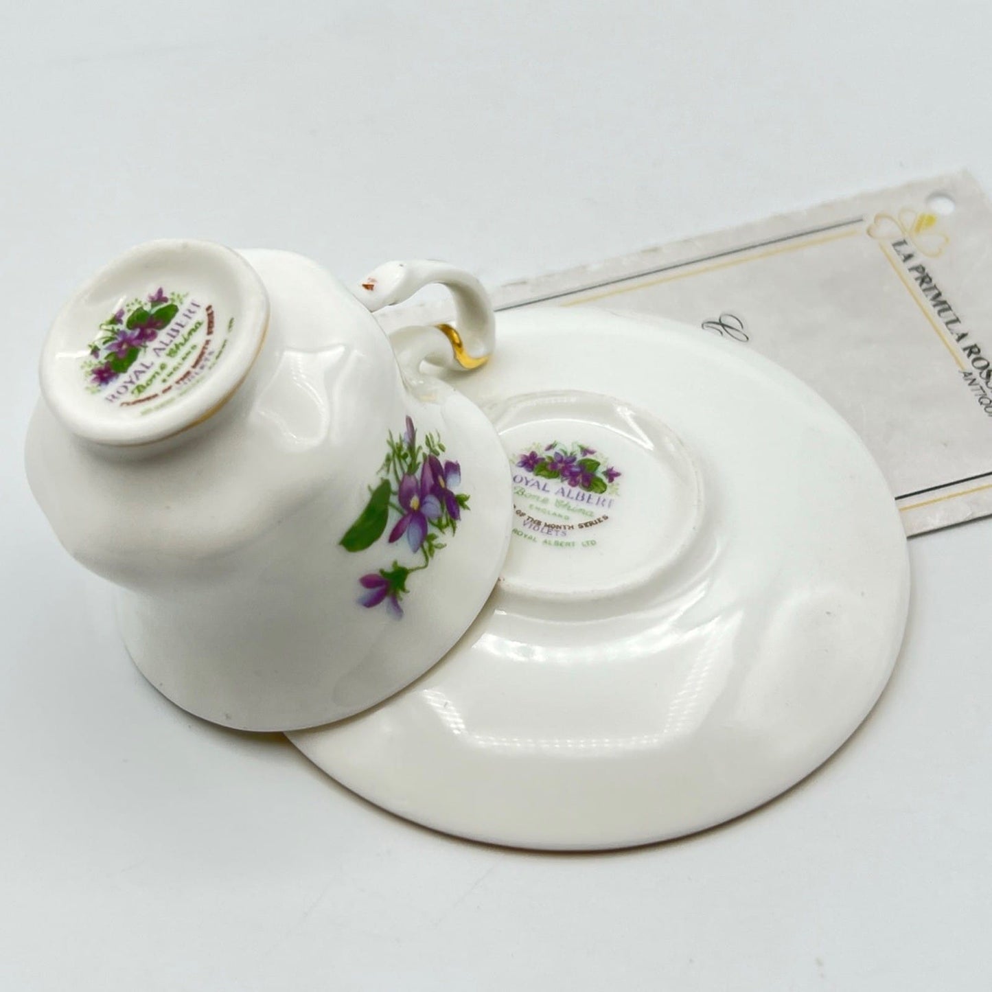 Tazzina da tè The in porcellana Royal Albert mese di Febbraio Mignon Miniatura Categoria  Servizio tazze - Tazze