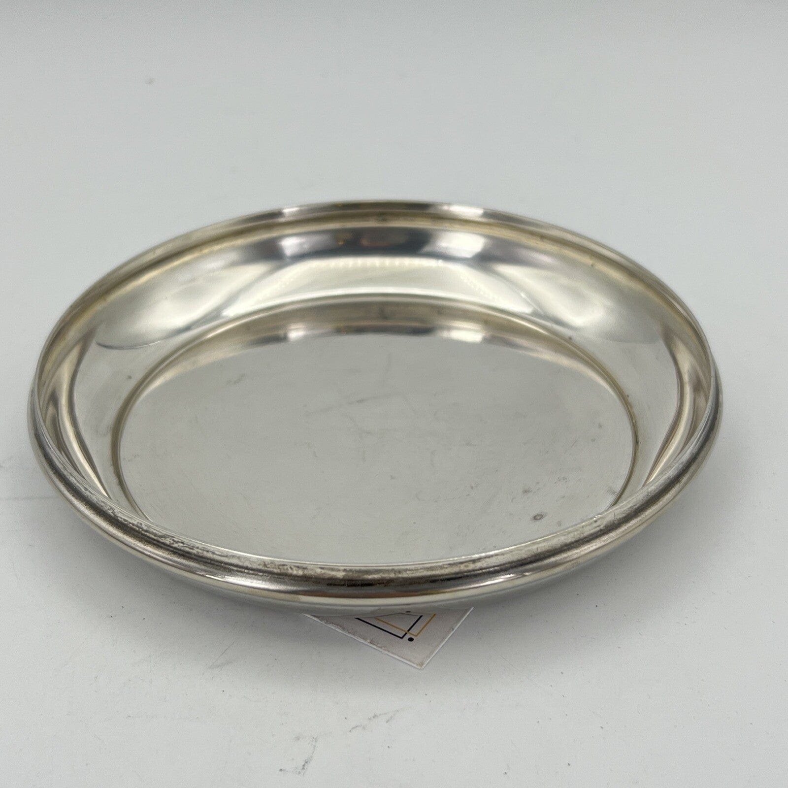 Teca Scatola contenitore eucaristico porta ostie in argento Silver plated patena Categoria  Sheffield & Argento