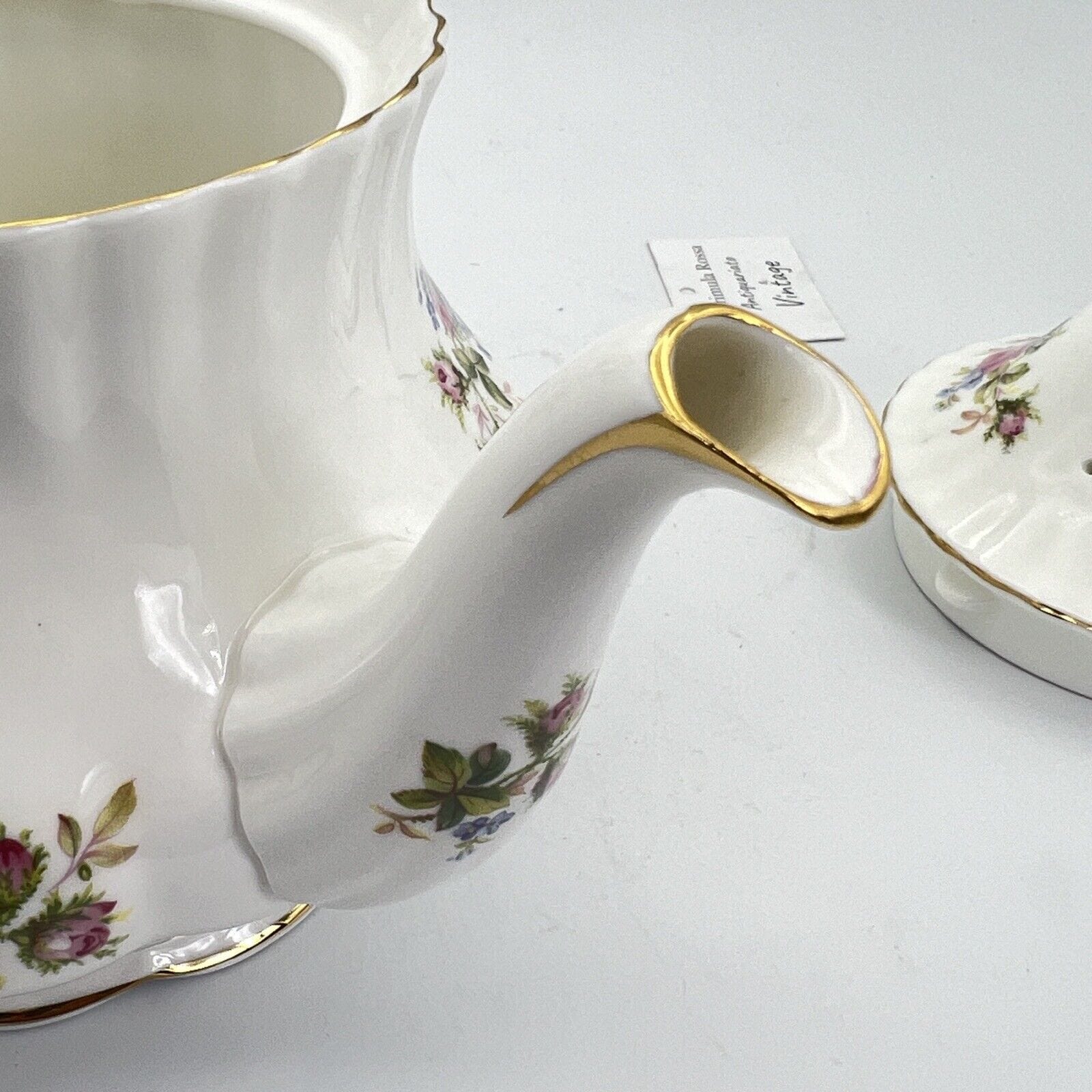 Teiera inglese in porcellana Vintage Royal Albert da tè The Moss Rose 1956 Categoria  Servizio tazze - Tazze