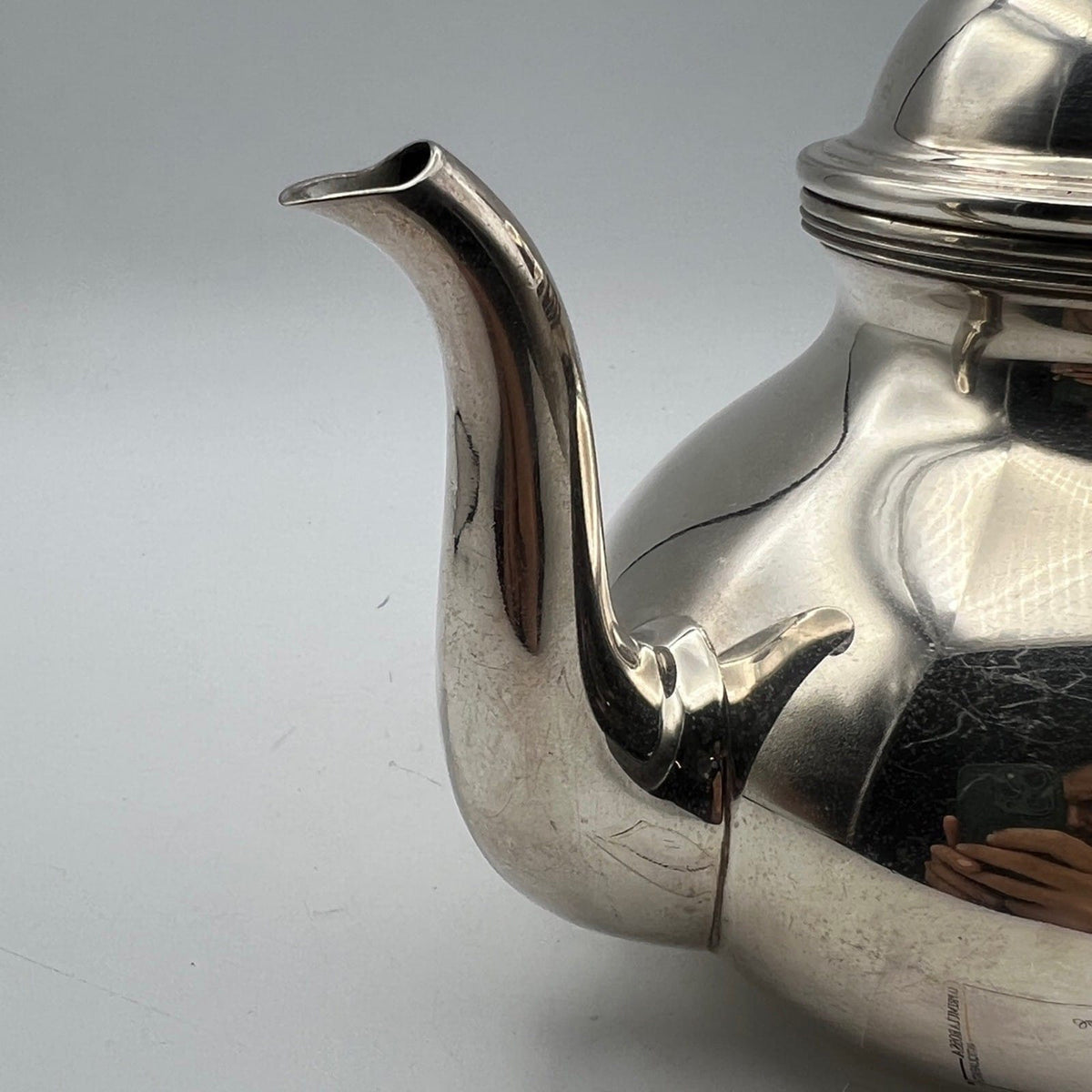 Teiera inglese in stile Antico in Argento Placcato Silver plated Sheffield Categoria  Sheffield & Argento