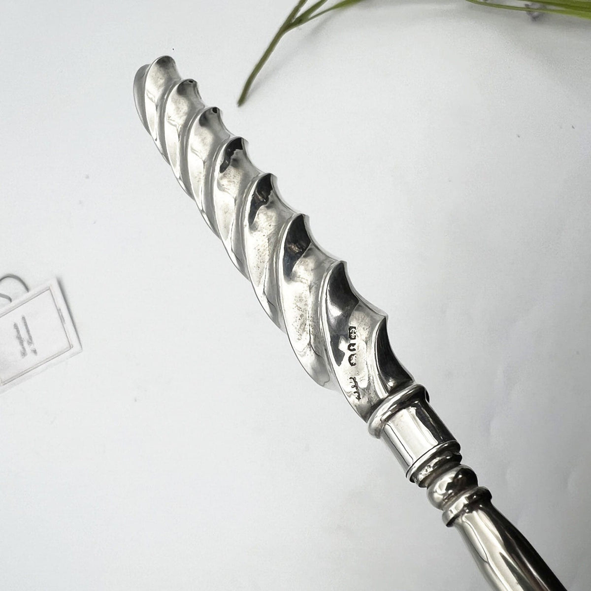 Tiralacci Antico in argento 925 inglese da toilette sterling d'epoca anno 1893 Categoria  Sheffield & Argento