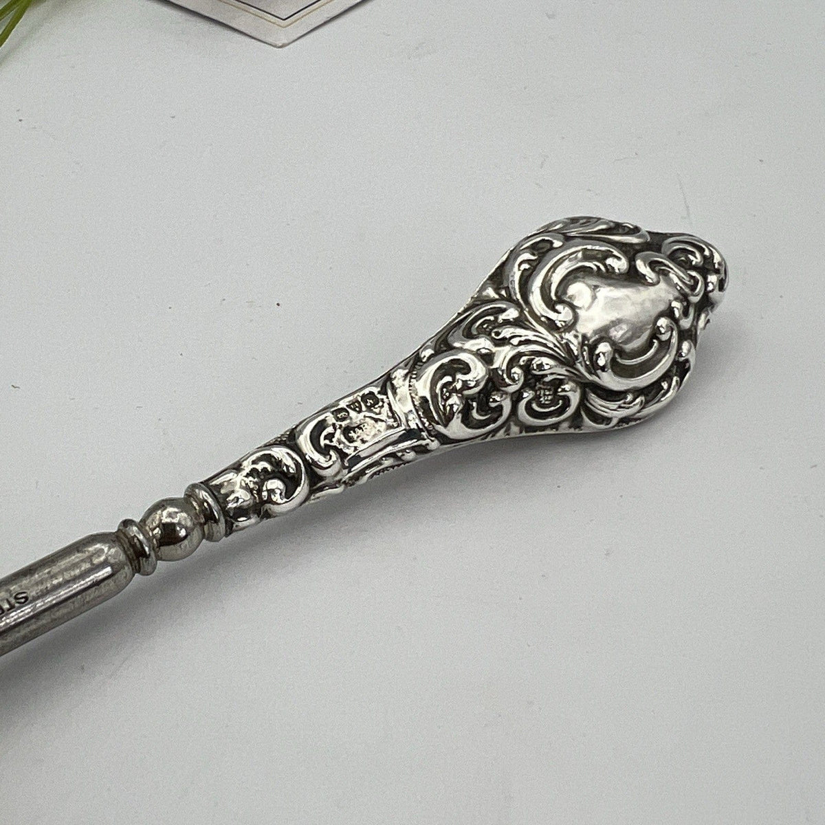 Tiralacci Antico in argento 925 inglese da toilette sterling d'epoca anno 1913 Categoria  Sheffield & Argento