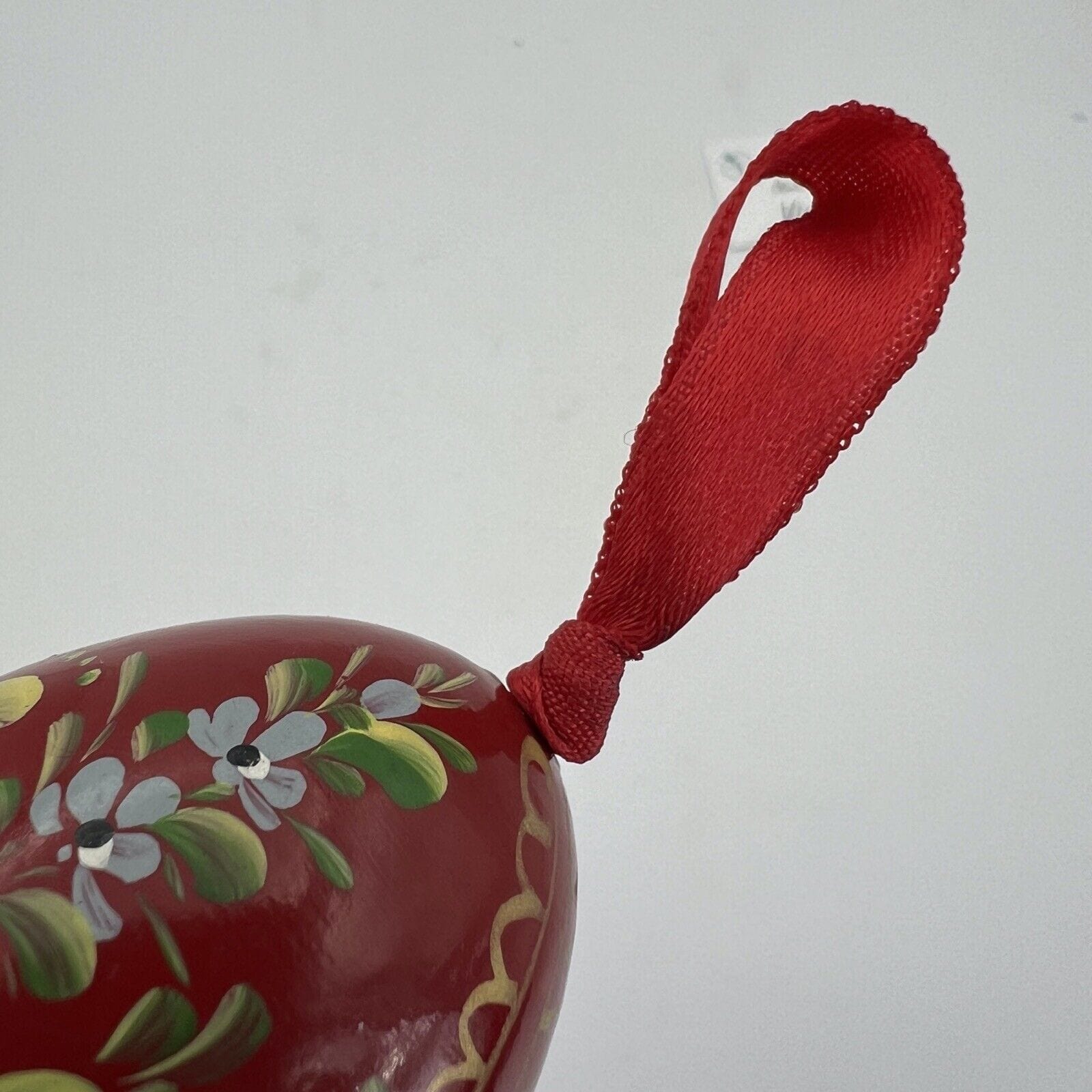 Uovo da collezione decorativo in legno dipinto rosso per Pasqua vintage Categoria  .Tutti gli articoli