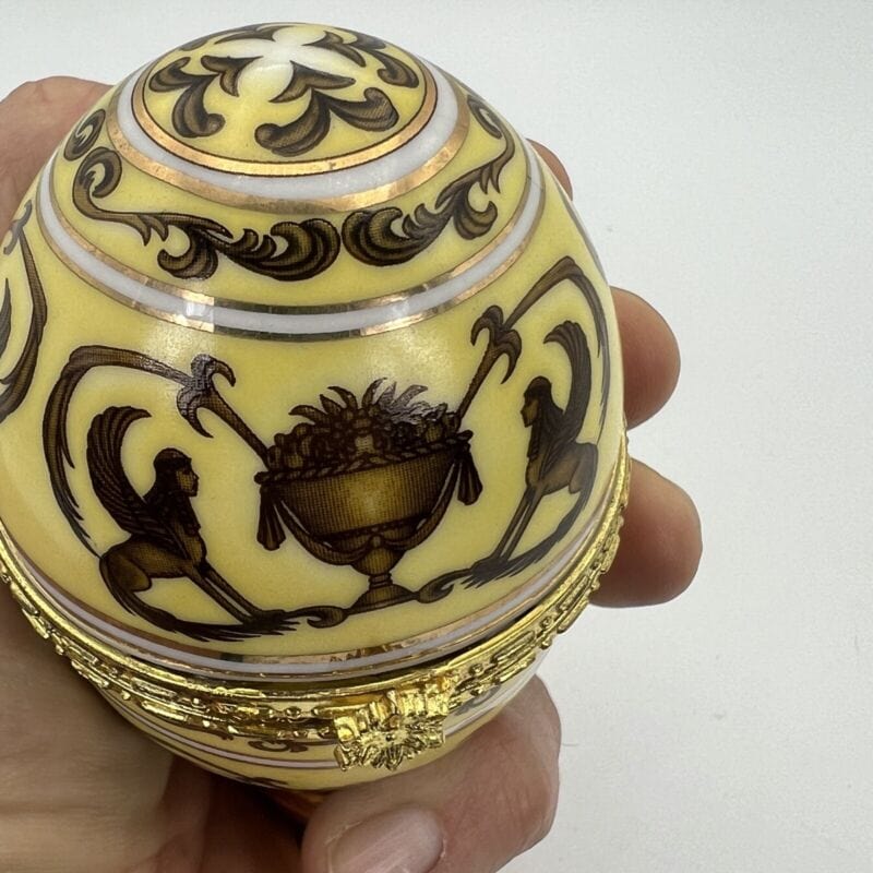 Uovo da collezione in porcellana decorativo ceramica portagioie stile Faberge' S Categoria  Altro