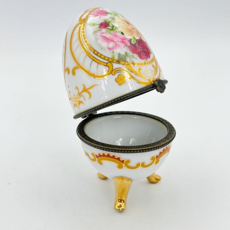 Uovo da collezione in porcellana decorativo Limoges portagioie stile Faberge' Categoria  Altro