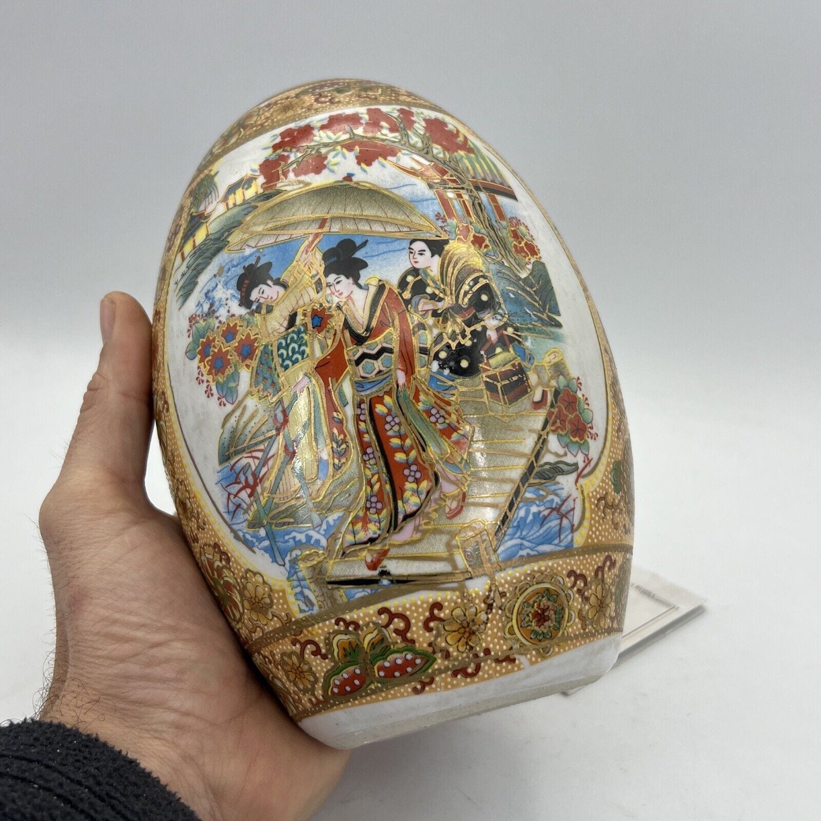 Uovo da collezione vintage decorativo  in ceramica orientale Satsuma Giappone Categoria  Altro