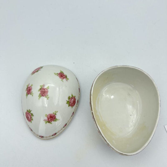 Uovo da collezione vintage in porcellana Limoges scatola portagioie anni 50 Rose Categoria  Ceramiche e Porcellane