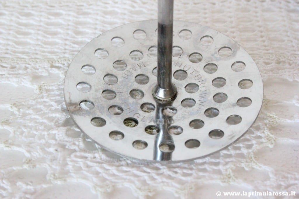 UTENSILE VINTAGE DA CUCINA  VINTAGE NUTBROWN SKYLINE KITCHEN UTENSIL Categoria  Vintage