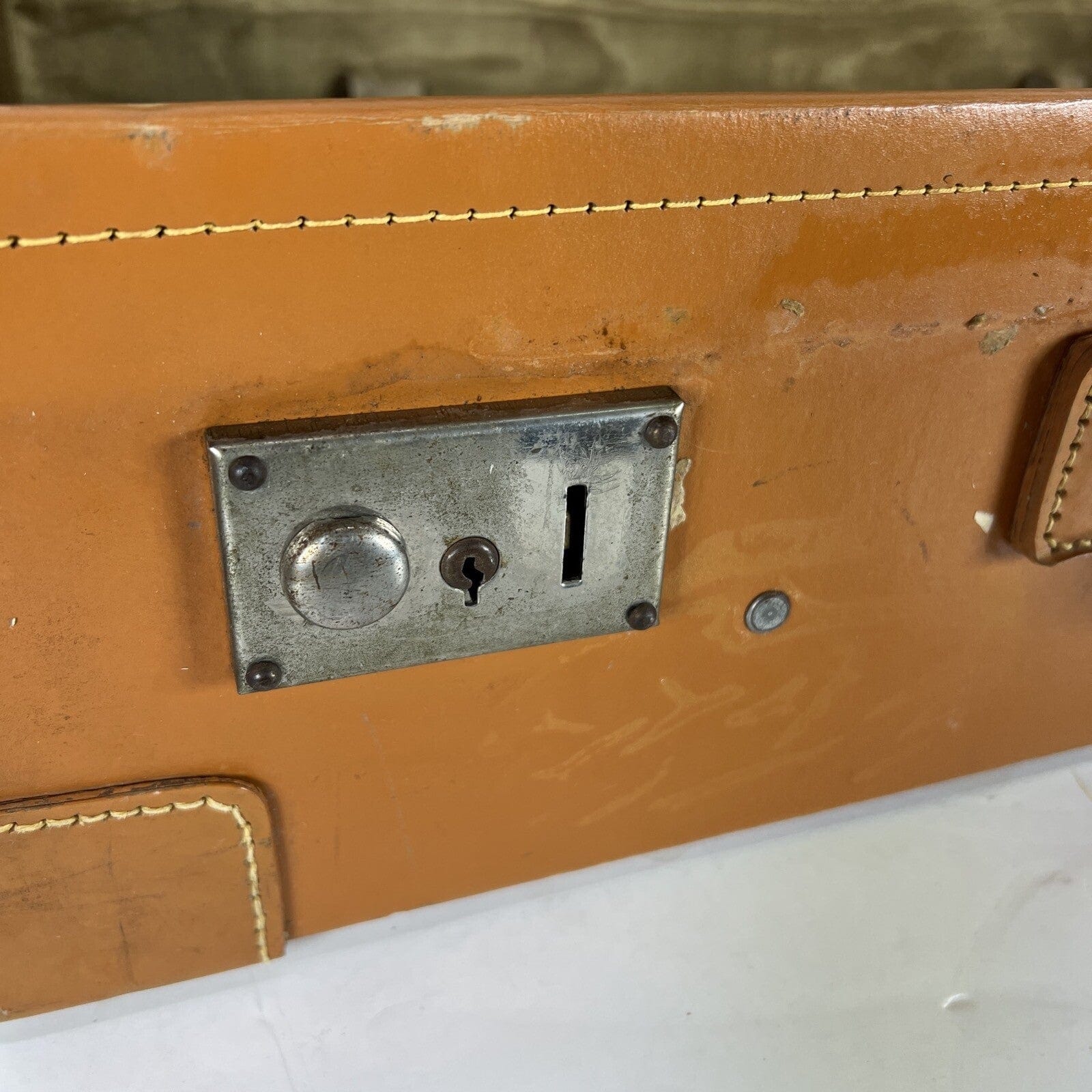 Valigia vintage anni 60 in cuoio marrone Borsa Antica bagaglio da viaggio rigida Categoria  Vintage
