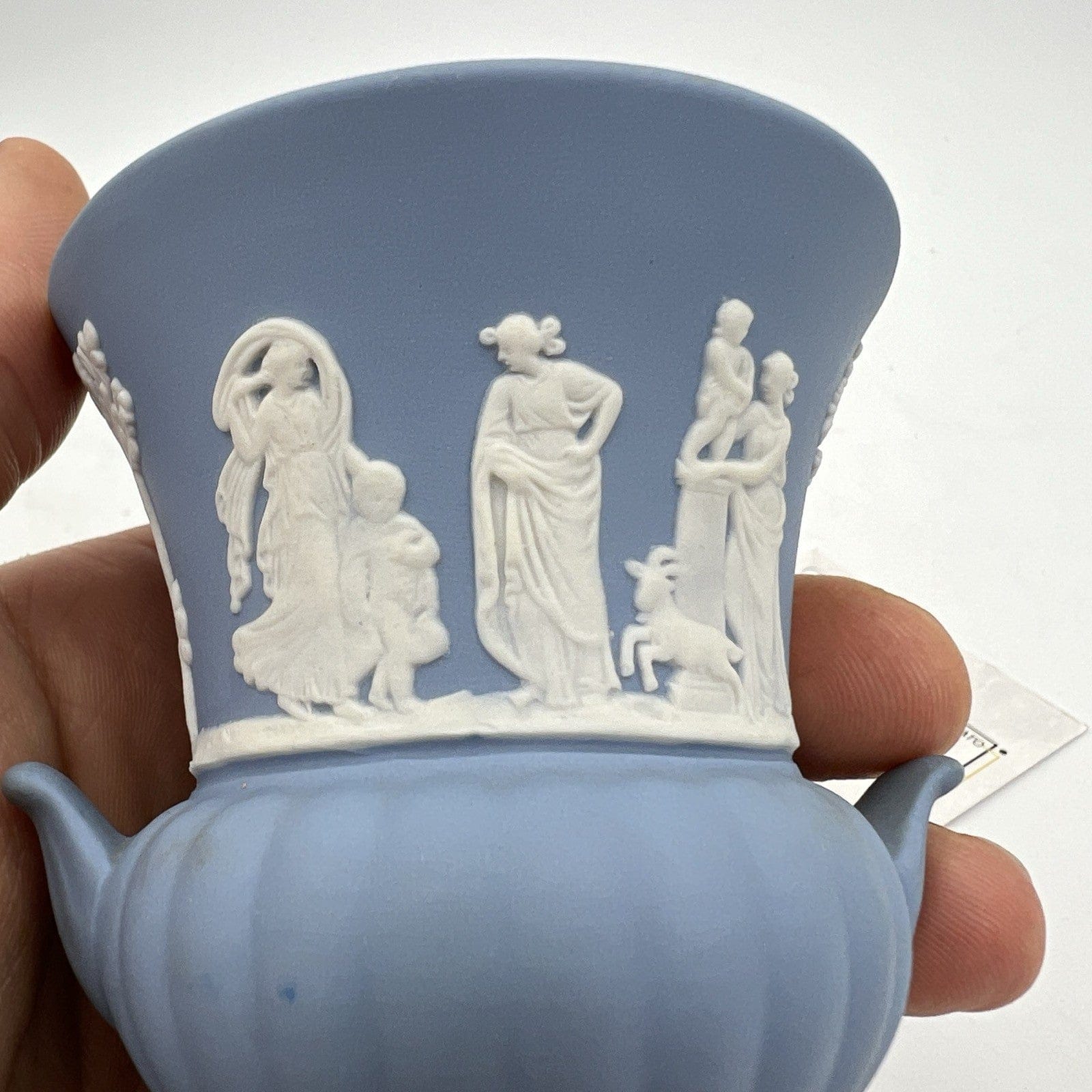 Vasetto in porcellana Wedgwood Celeste Vaso Vintage inglese cherubini angeli 900 Categoria  Vasi e Portafiori