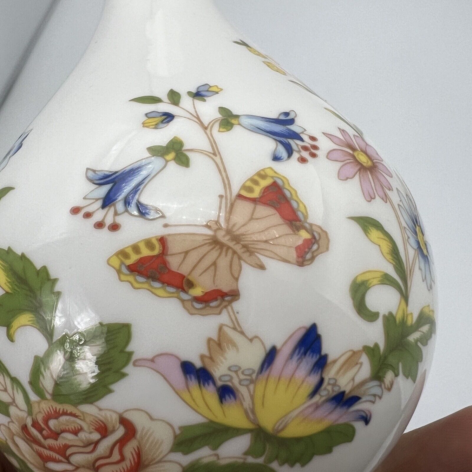 Vaso in porcellana portafiori vintage piccolo vasetto stretto monofiore Aynsley Categoria  Vasi e Portafiori