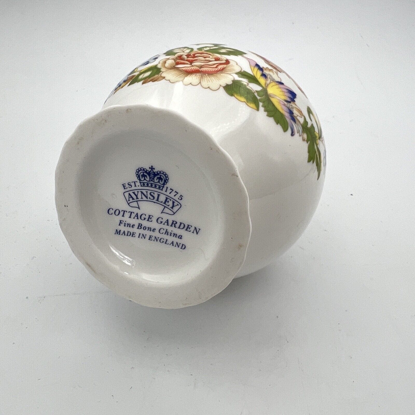 Vaso in porcellana portafiori vintage piccolo vasetto stretto monofiore Aynsley Categoria  Vasi e Portafiori