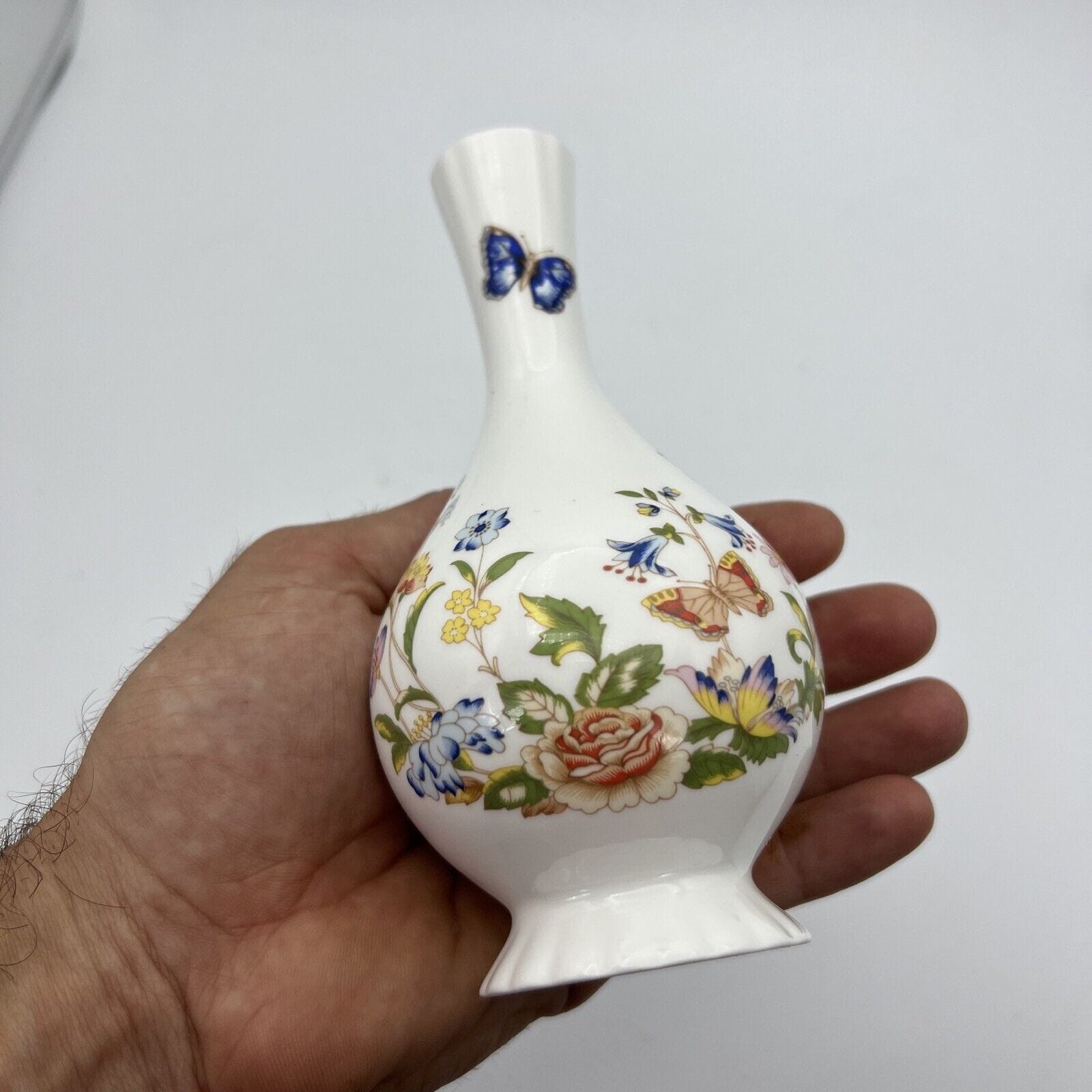 Vaso in porcellana portafiori vintage piccolo vasetto stretto monofiore Aynsley Categoria  Vasi e Portafiori
