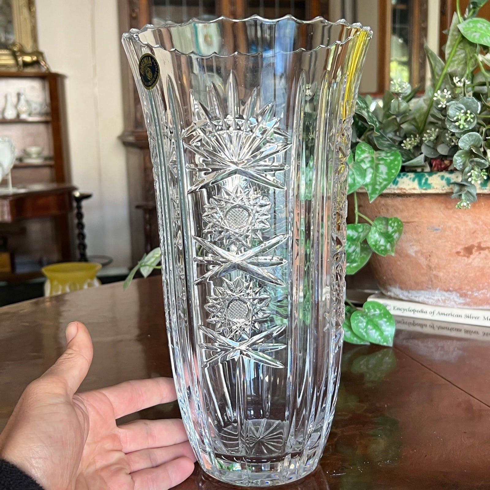 Vaso porta fiori in vetro critallo di boemia molato sfacettato grande Vintage Categoria  Vetri e Cristalli