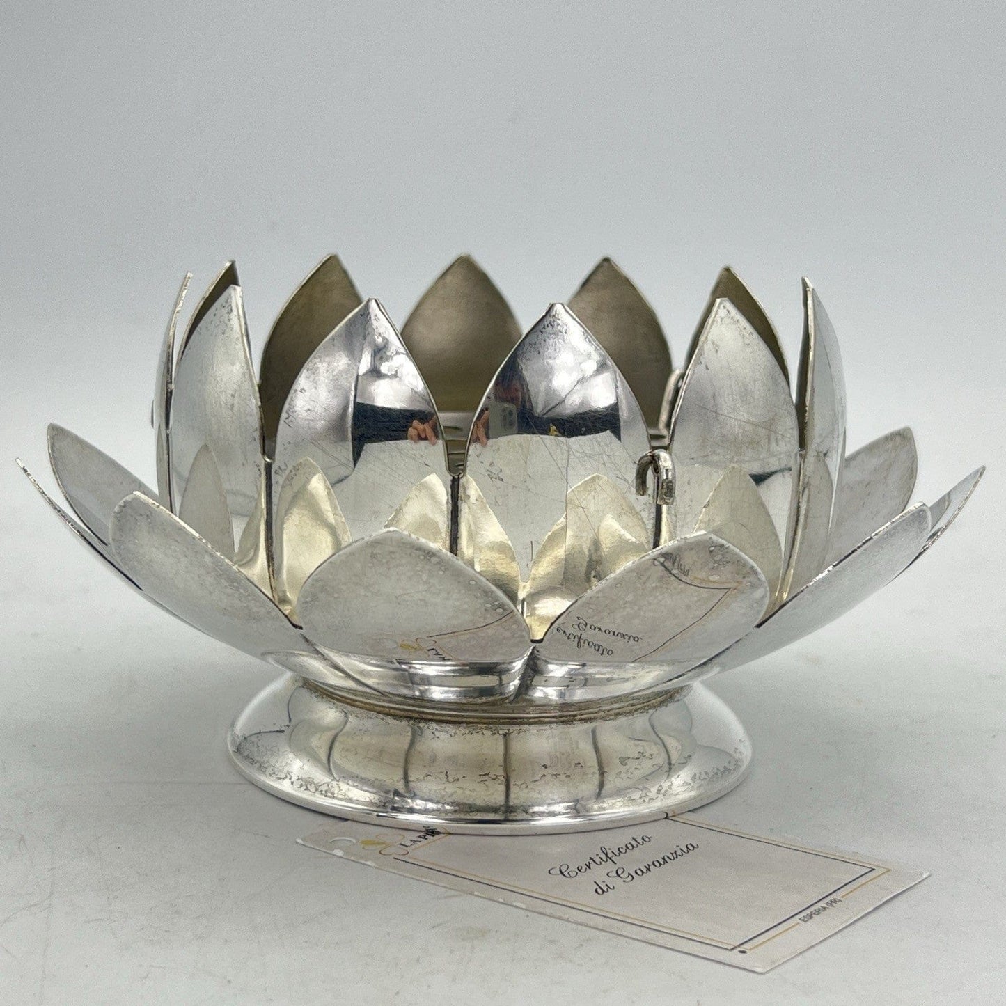 Vaso Portafiori in argento silver plated ciotola fiori di loto anni 70 Ciotola Categoria  Sheffield & Argento