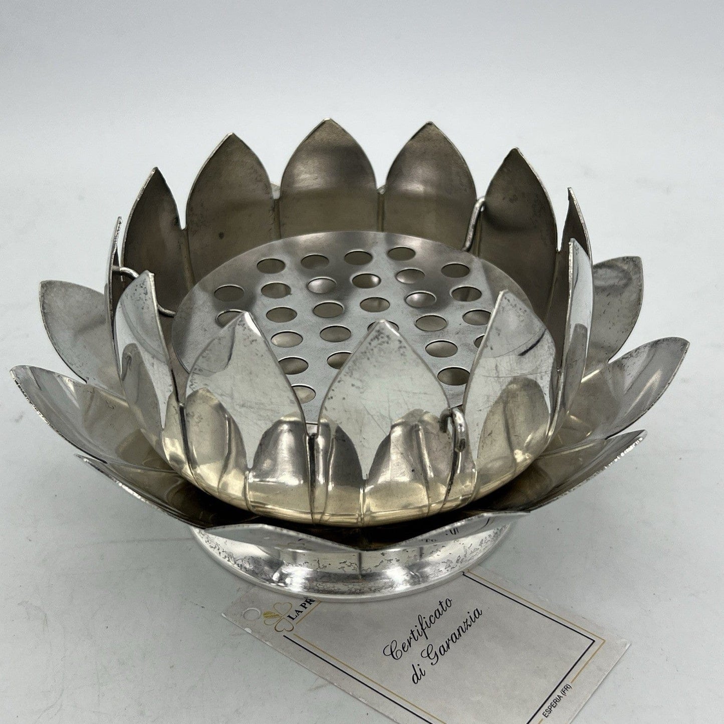 Vaso Portafiori in argento silver plated ciotola fiori di loto anni 70 Ciotola Categoria  Sheffield & Argento