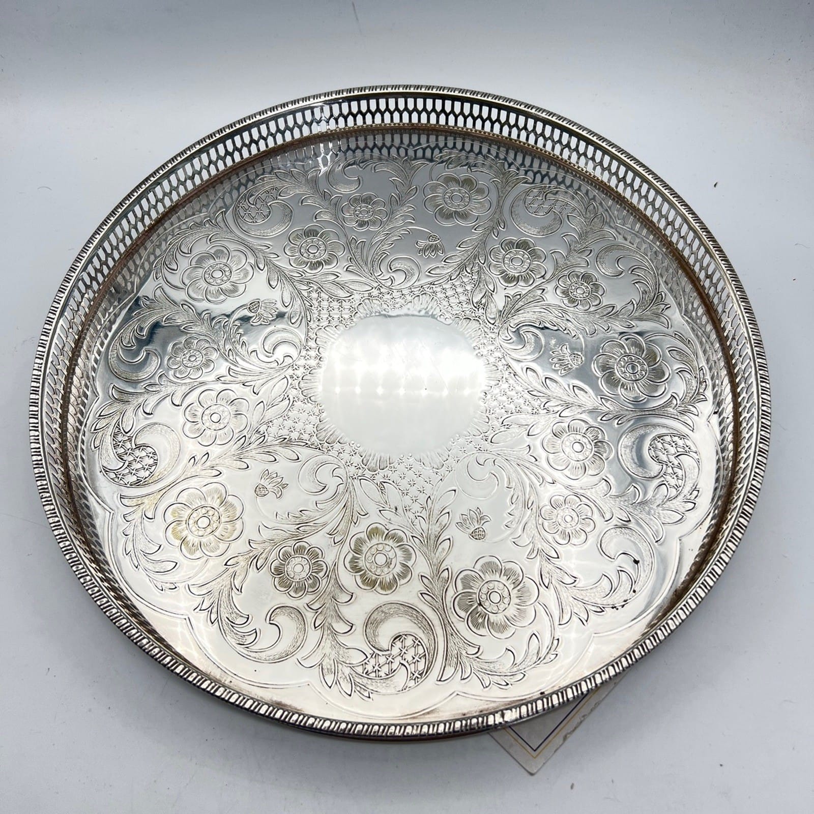 Vassoio in argento sheffield antico rotondo silver plated guantiera da tavola Categoria  Sheffield & Argento