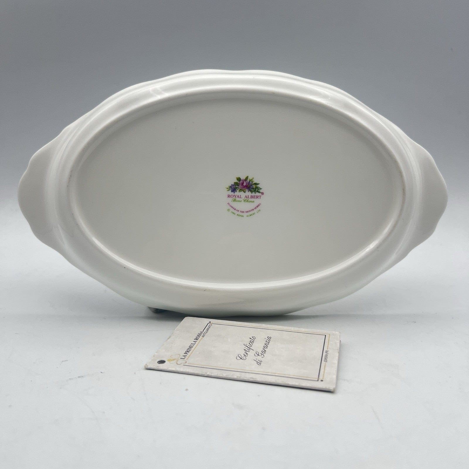 Vassoio ovale piatto in porcellana Royal Albert con mesi Flower Of The Month '84 Categoria  Piatti Vassoio