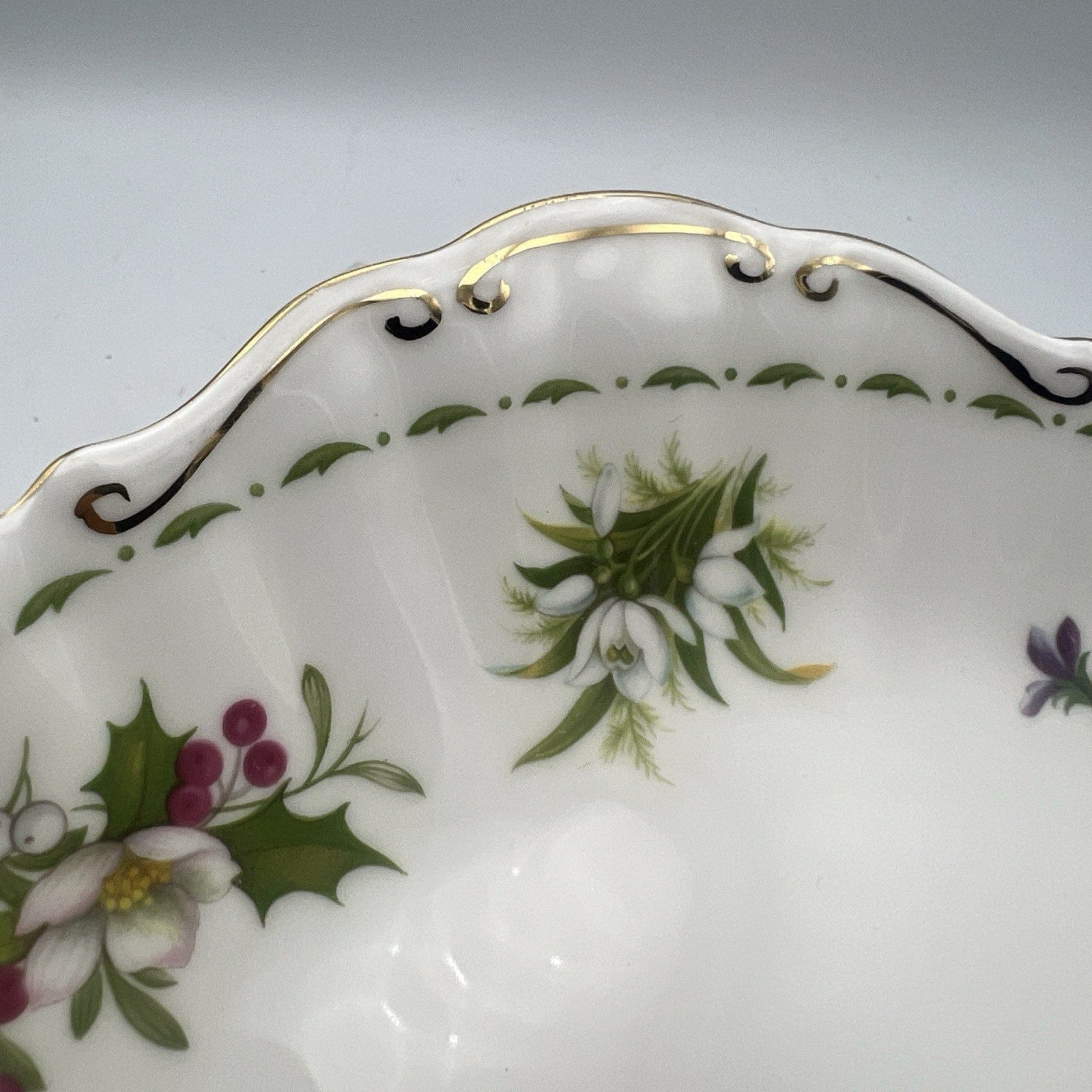 Vassoio piatto torta in porcellana Royal Albert con mesi Flower Of The Month Categoria  Piatti Vassoio