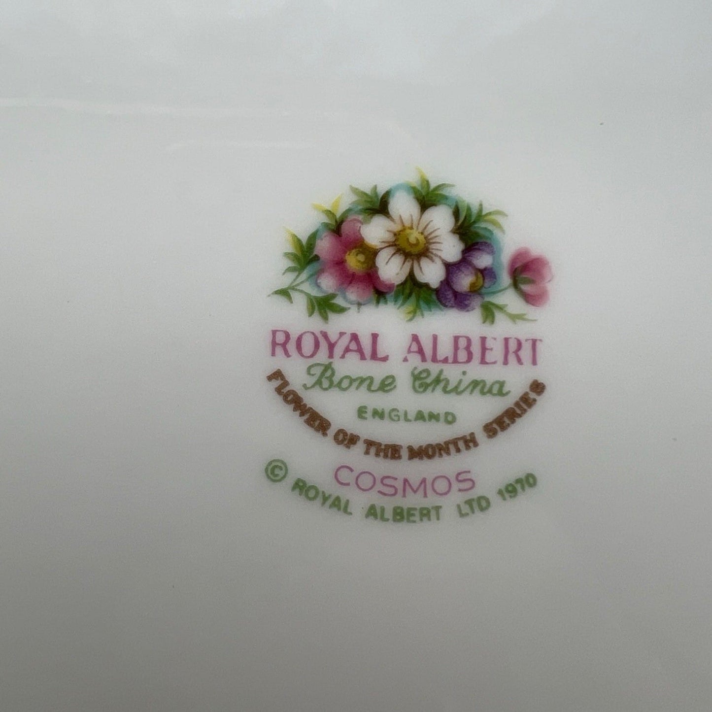 Vassoio piatto torta in porcellana Royal Albert  Flowers Of The Month Ottobre Categoria  Piatti Vassoio