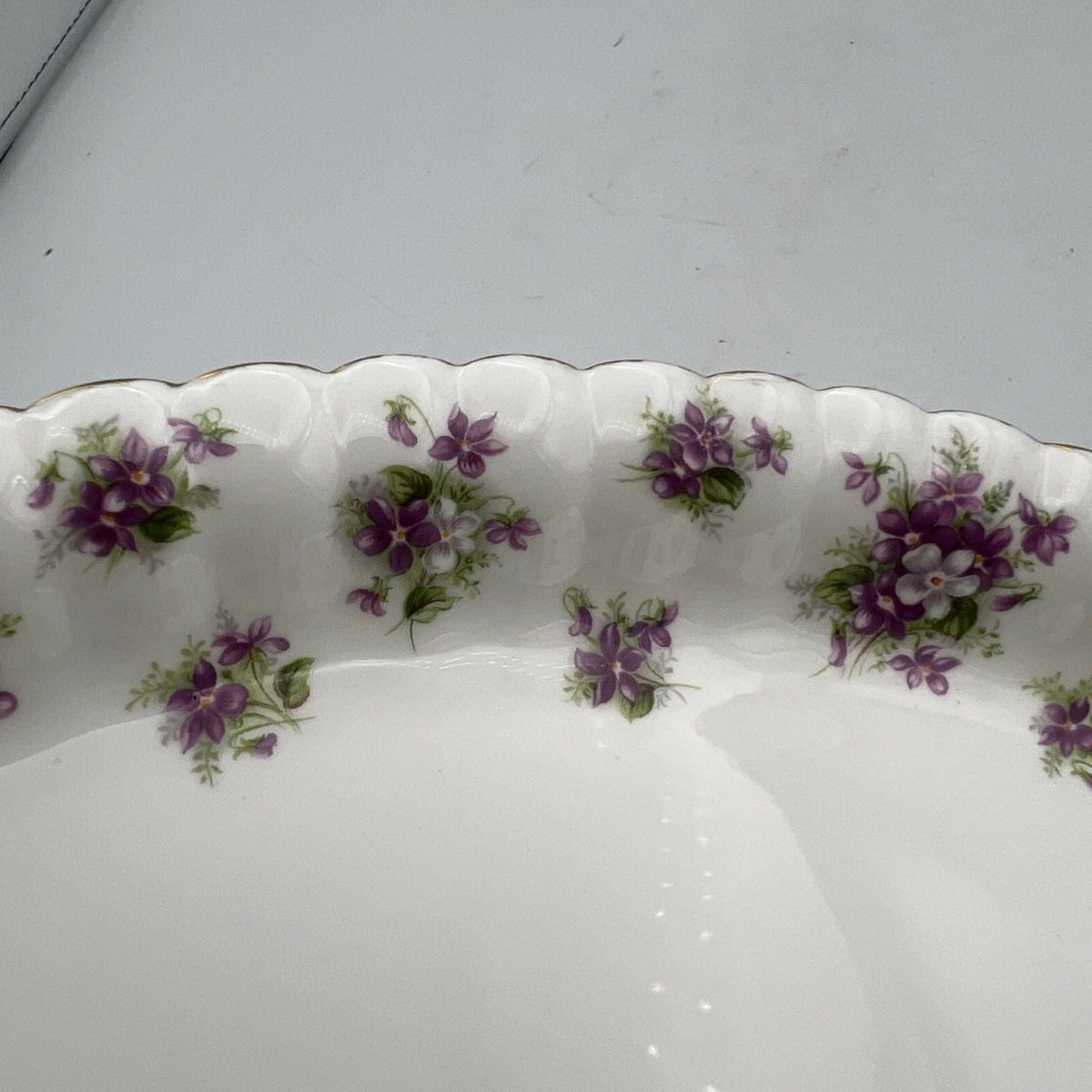 Vassoio vassoietto Ovale in porcellana Royal Albert Sweet Violets Violette Categoria  Piatti Vassoio