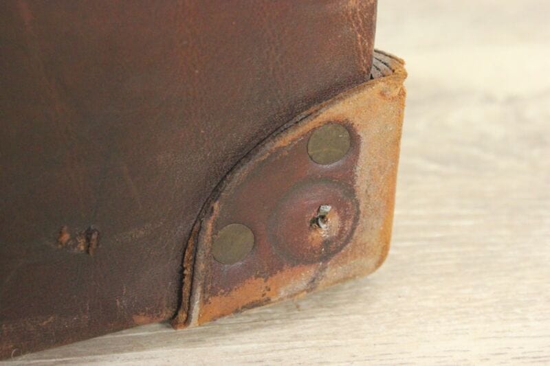 Vecchia Valigia in pelle cuoio marrone vintage stile antico bagaglio anni '50 60 Categoria  Vintage