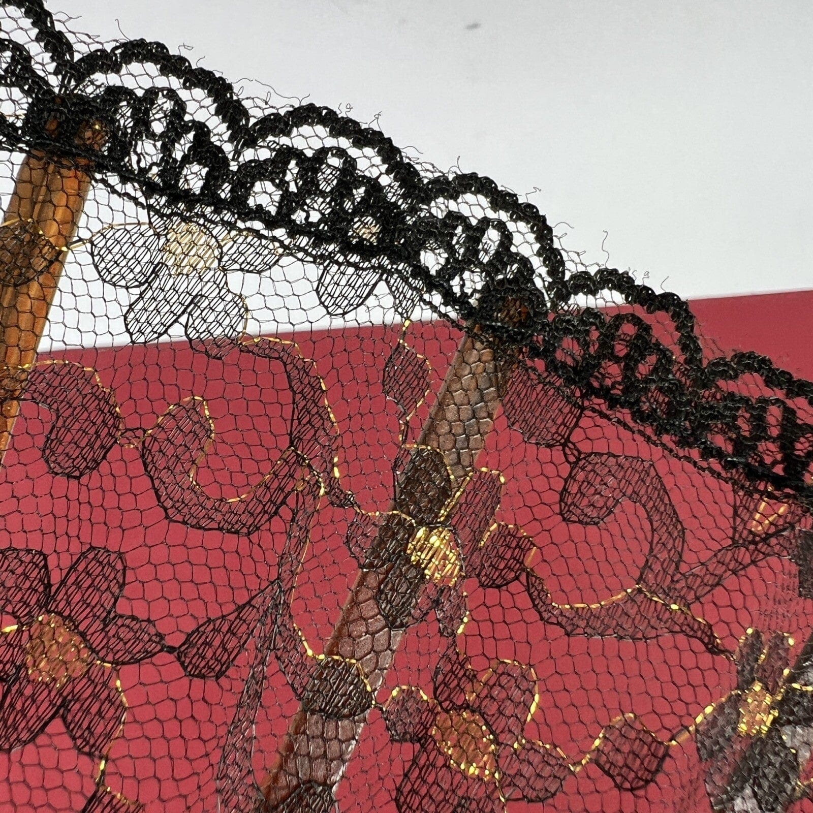 Ventaglio vintage spagnolo Nero in pizzo per signora traforato dipinto Flamenco Categoria  Ventagli