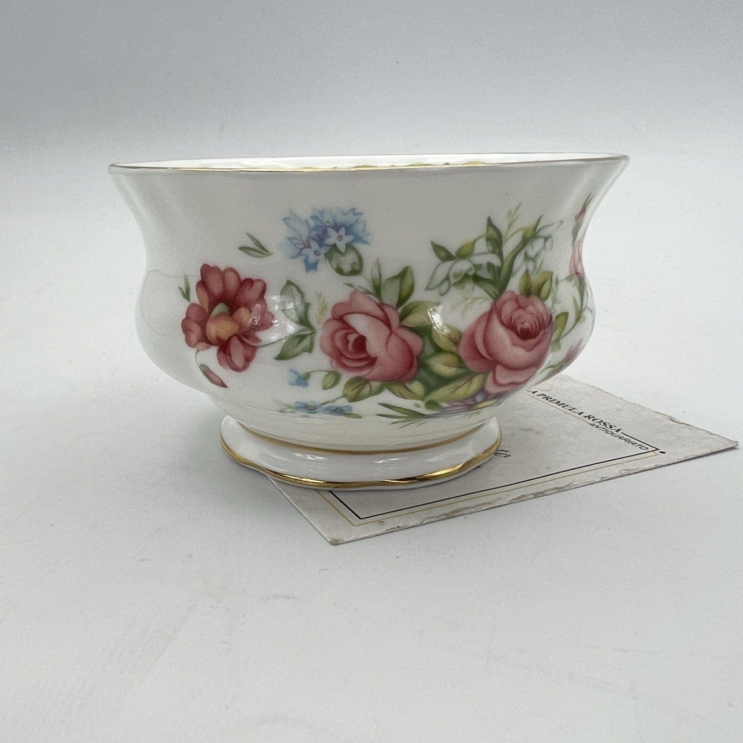 Zuccheriera in porcellana Royal Albert collezione mesi Flowers of the month Categoria  Servizio tazze - Tazze