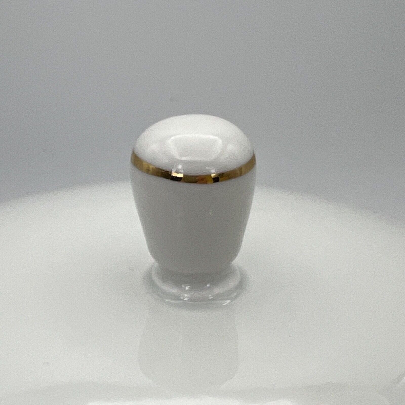 Zuppiera antica in ceramica Bianca Richard Ginori Legumiera Vintage profili oro Categoria  Zuppiere