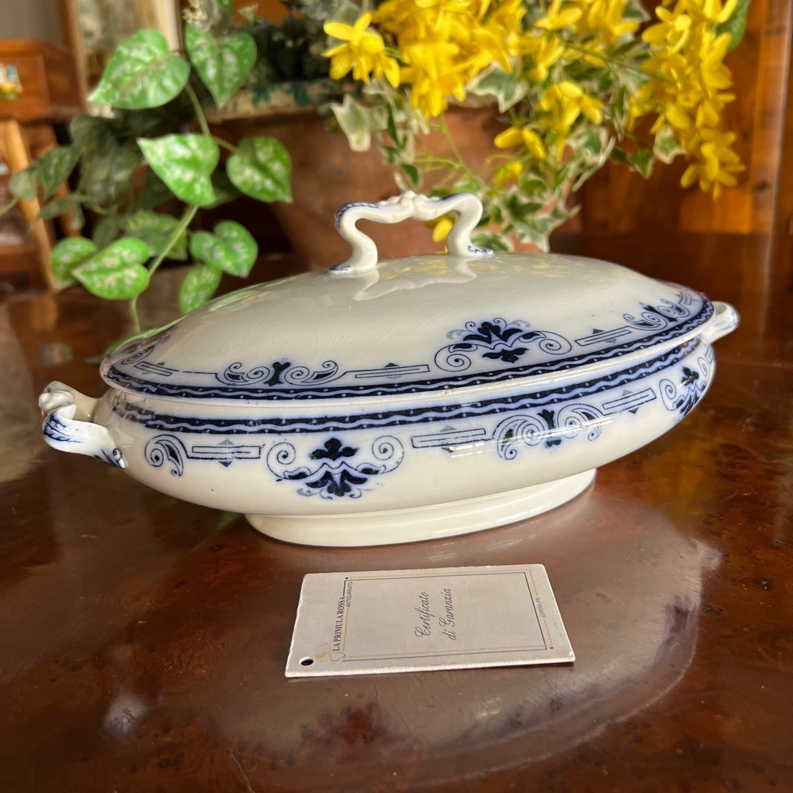 Zuppiera antica inglese in ceramica Legumiera epoca 900 bianca Blu Centrotavola Categoria  Zuppiere