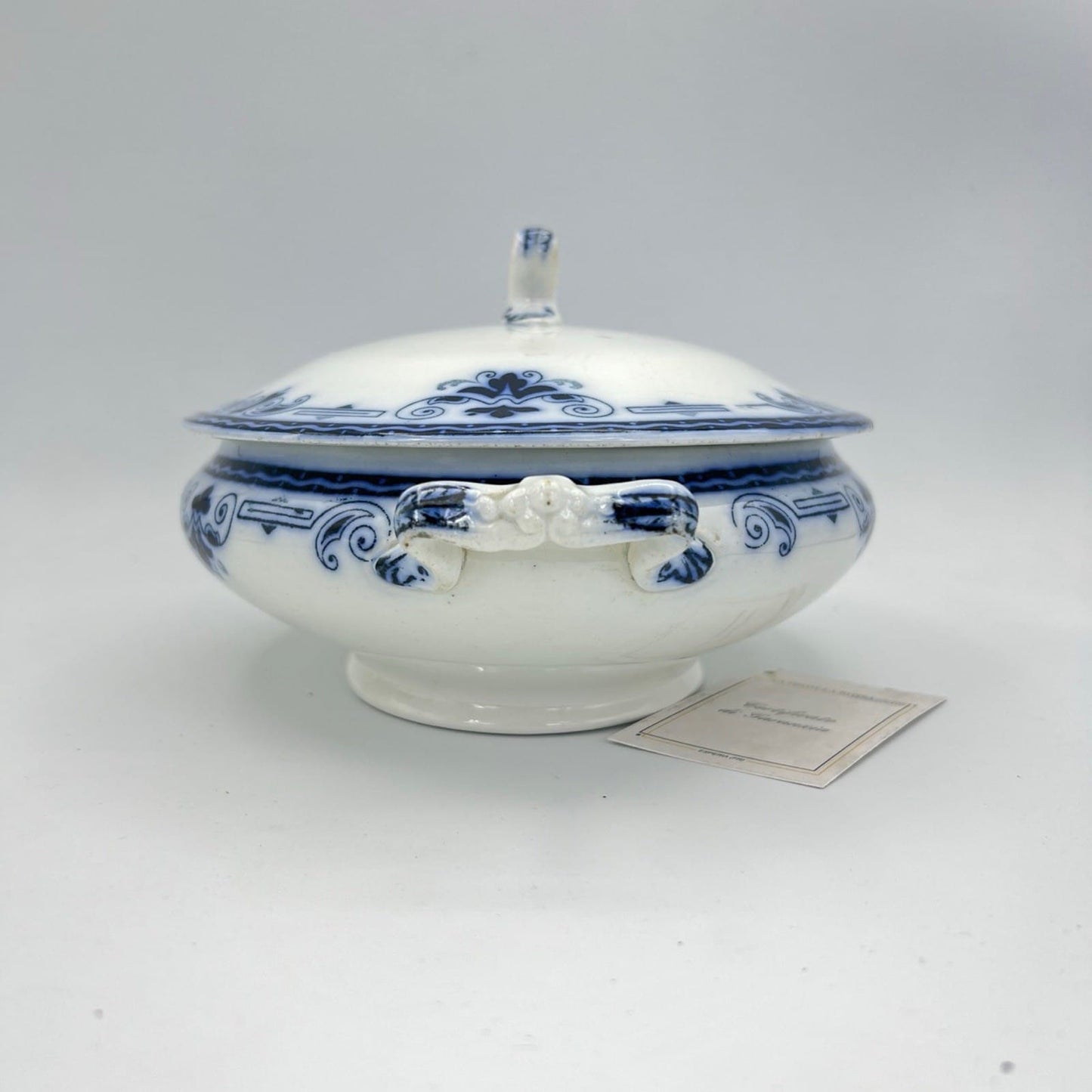 Zuppiera antica inglese in ceramica Legumiera epoca 900 bianca Blu Centrotavola Categoria  Zuppiere