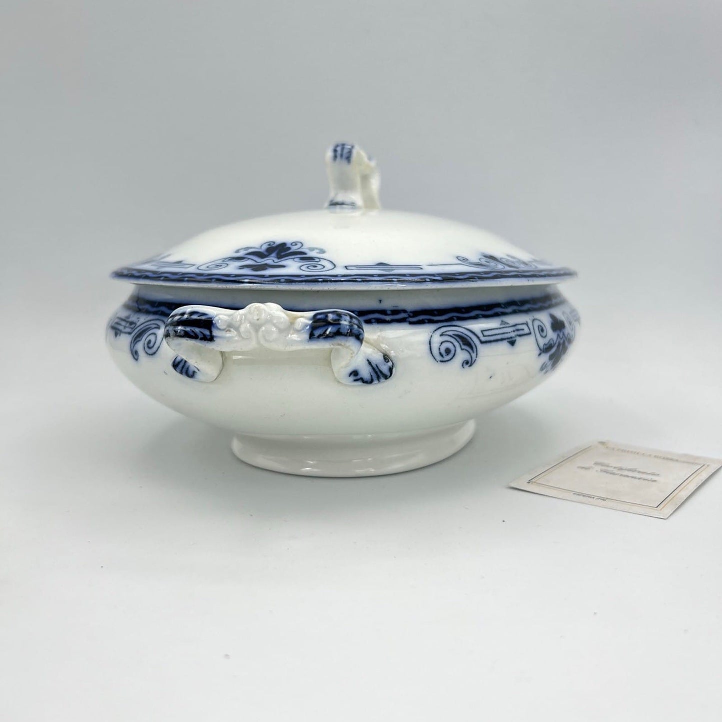 Zuppiera antica inglese in ceramica Legumiera epoca 900 bianca Blu Centrotavola Categoria  Zuppiere