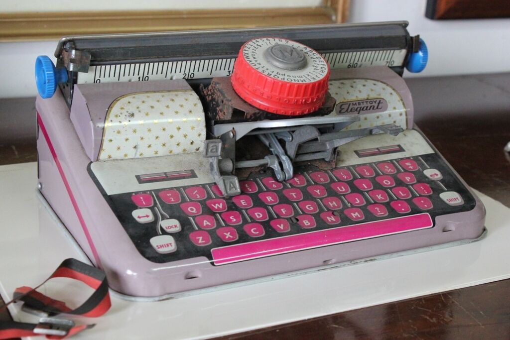 macchina da scrivere giocattolo anni 60 in latta vintage mettoy type writer tipologia Giocattoli vintage foto 1