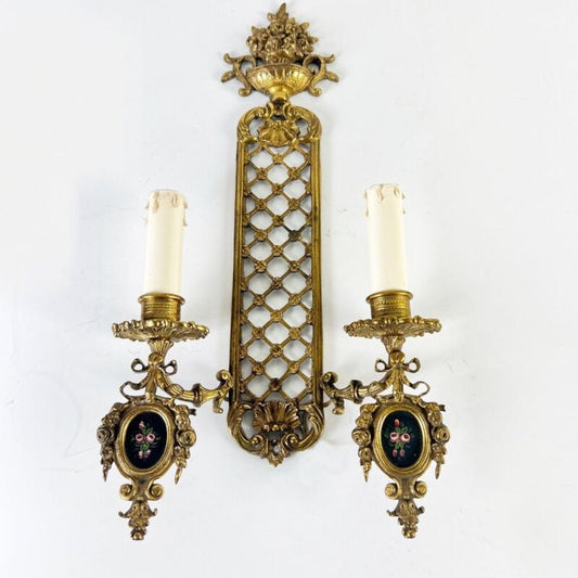 Antica coppia di Applique in ottone bronzo a due luci Lampade stile Luigi XVI Lampade Appliques