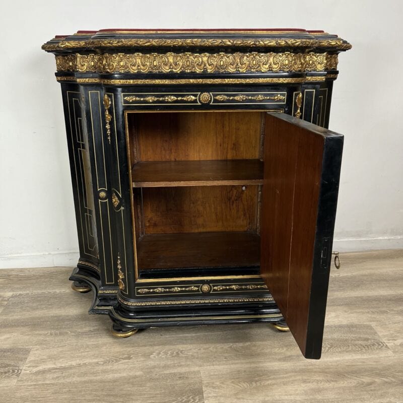 Antica credenza Napoleone III in stile Boulle legno ebanizzato nero e Dipinti Arredamento