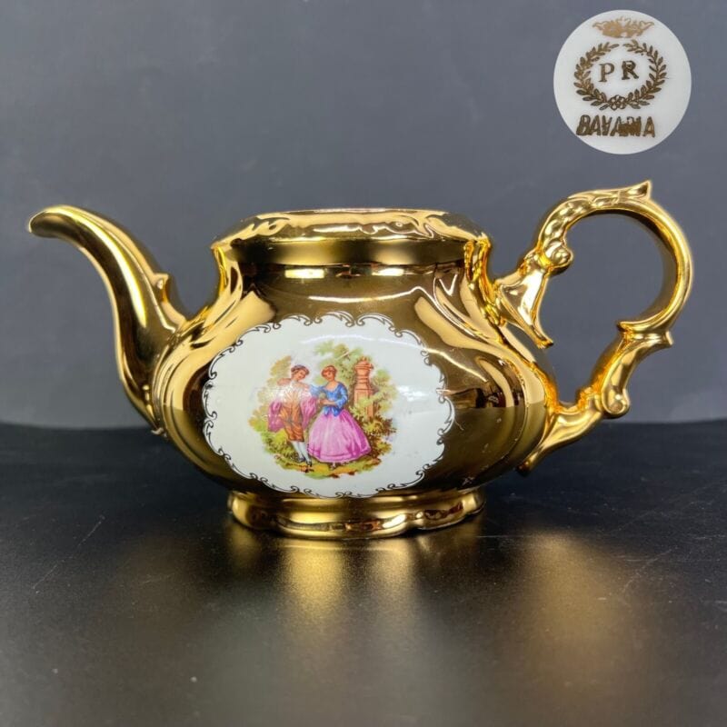 Antica Teiera in porcellana bianca e oro zecchino Bavaria Caffettiera Caraffa Ceramiche e Porcellane