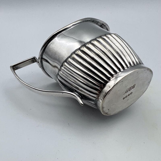ANTICO BRICCO PER LATTE IN ARGENTO SHEFFIELD LATTIERA IN SILVER PLATE INGLESE di Sheffield & Argento