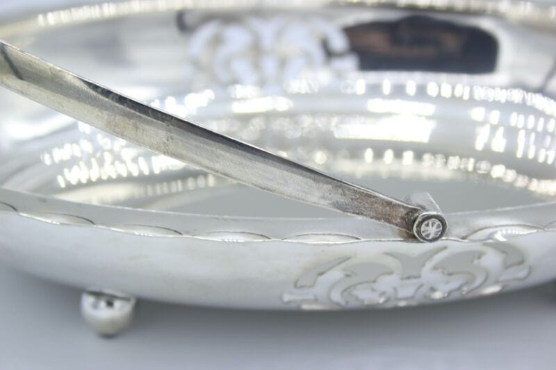 Antico cestino in silver plated centrotavola inglese in argento sheffield manico Sheffield & Argento