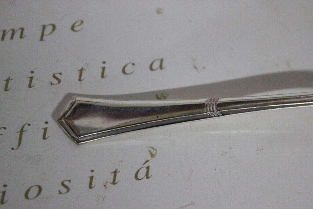 ANTICO CUCCHIAIO IN SILVER PLATE POSATA D'EPOCA  PER DOLCE CONFETTI DESSERT Sheffield & Argento