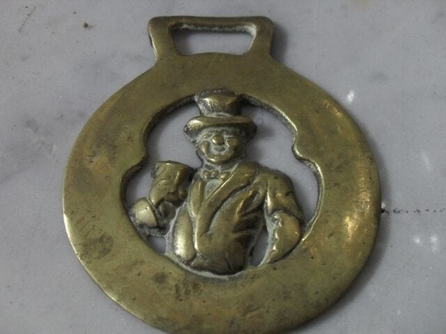 ANTICO FINIMENTO IN OTTONE PER CAVALLO - VINTAGE ENGLISH HORSE BRASS - ORNAMENTO Ottone