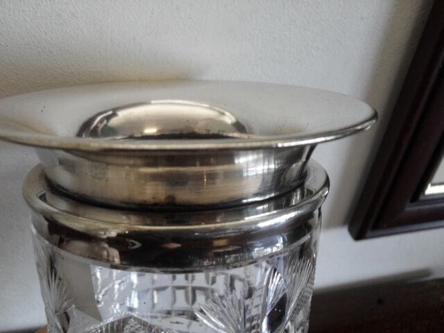 ANTICO PORTAFIORI IN VETRO LAVORATO E SHEFFIELD -  VASO D'EPOCA IN CRISTALLO Sheffield & Argento