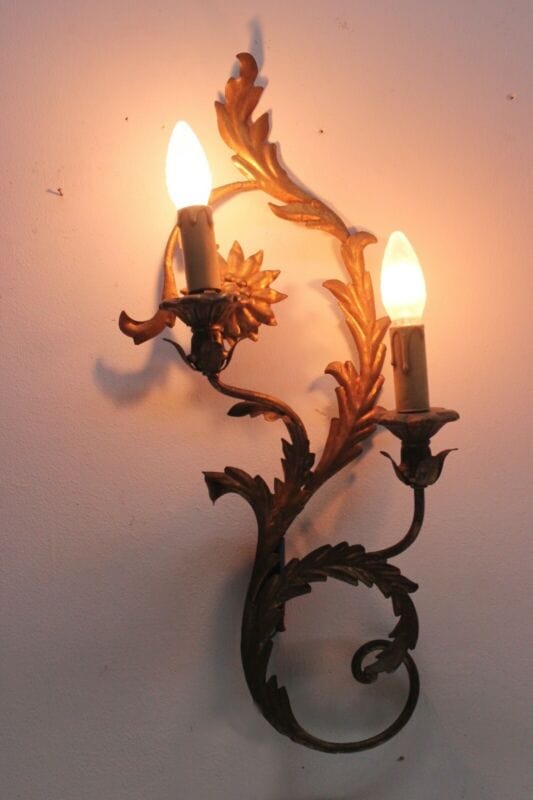 Applique dorato foglie d'acanto a 2 fiamme luci Lampada da parete stile antico Lampade Appliques
