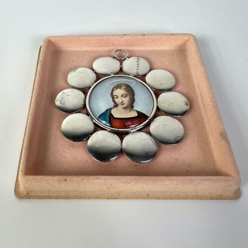 Capoculla  in Argento 800 Antico con Madonna Medaglione da culla in miniatura Oggetti sacri - rosari