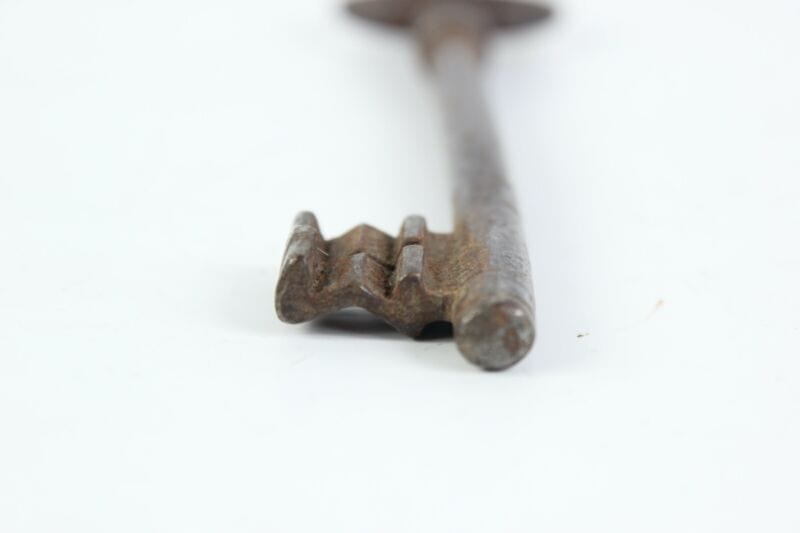 Chiave antica in ferro battuto grande per porta serratura vecchia ferramenta ! Restauro