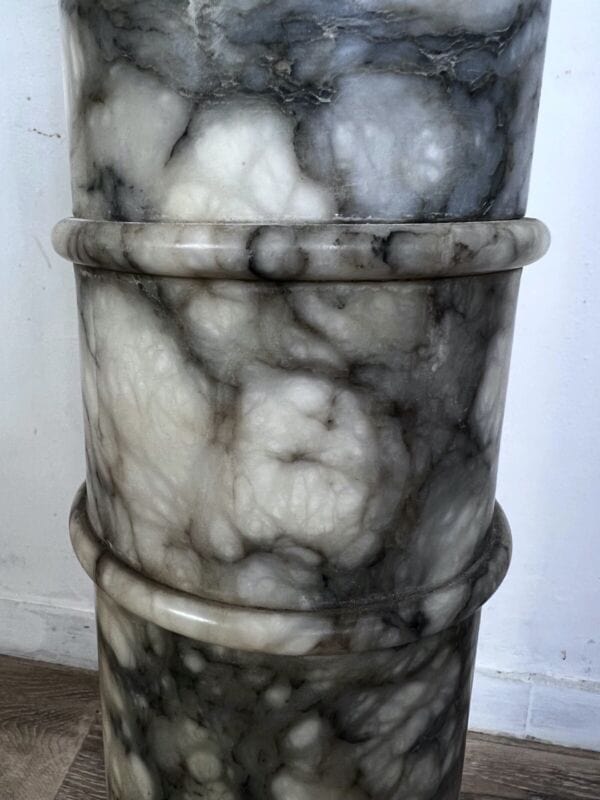 Colonna in marmo stile antico classico 800 porta vaso piedistallo trespolo Arredamento