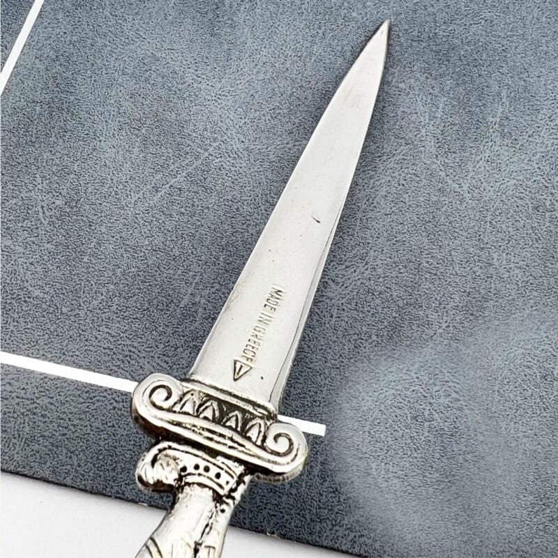 Tagliacarte In Ottone Gobbo Con Manico Floreale - Apriscatole Da Scrivania Vintage