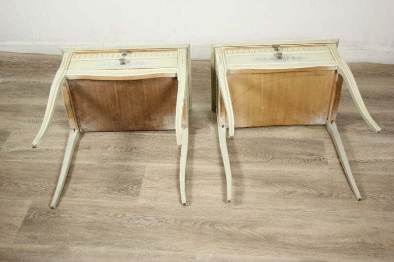 Comodino mobiletto bianco vintage in legno tavolino a con 2 cassetti shabby chic Arredamento