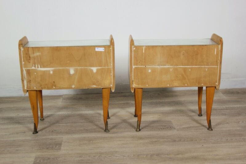 Coppia di comodini tavolini antichi in legno comodino Vintage anni '50 chiari Arredamento