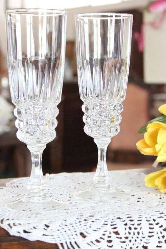 COPPIA DI FLUTES VINTAGE IN VETRO Hcm 18 - BICCHIERE CALICE SPUMANTE ANNI '70 Vetri e Cristalli